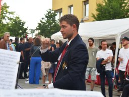 Festhandlung