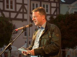 Festhandlung
