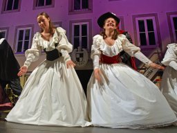 Festhandlung
